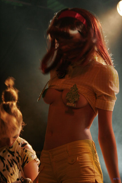 Femmes Friquées 6